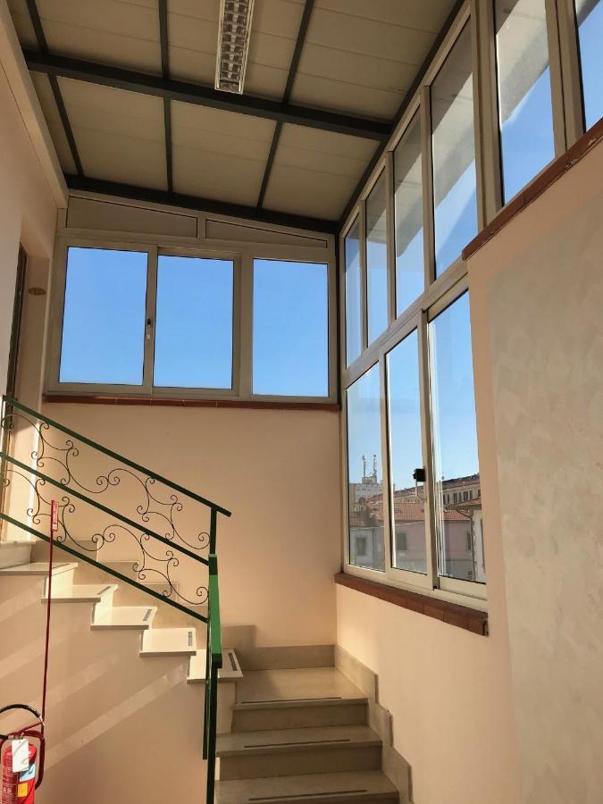 Hotel Amico Fritz Ливорно Экстерьер фото